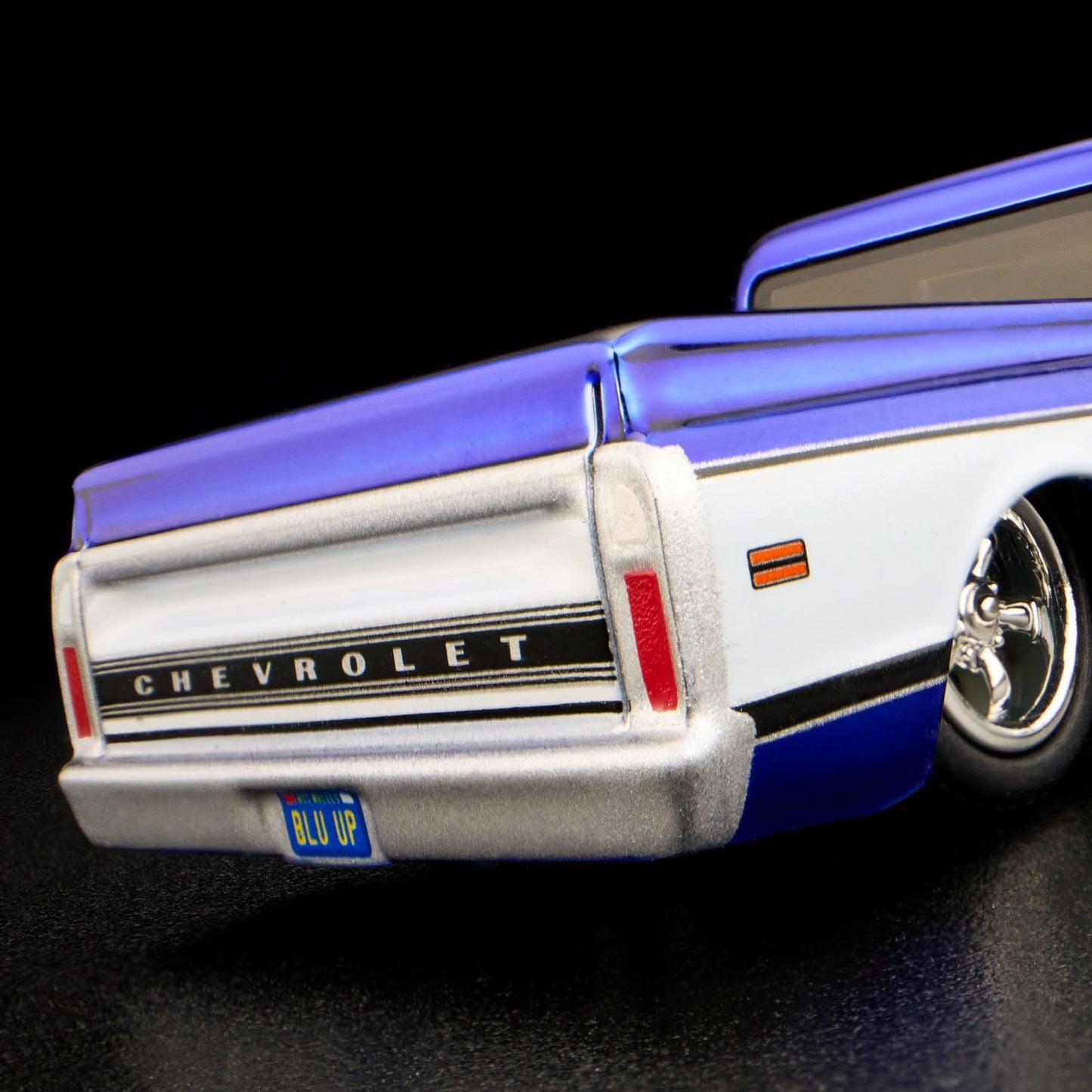 Hot Wheels RLC Exclusive 1969 Chevy C-10