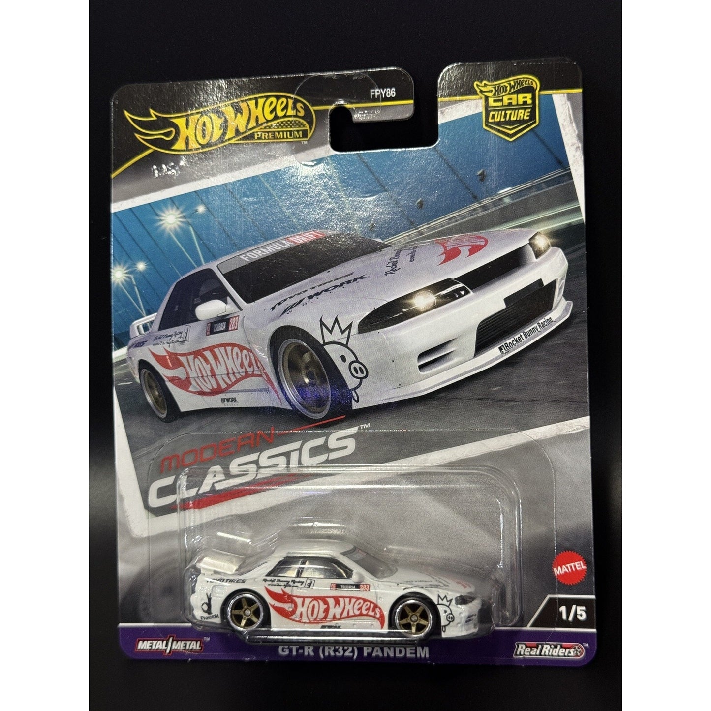 Hot Wheels 2024 Premium Modern Classics Skyline GT-R (R32) Pandem