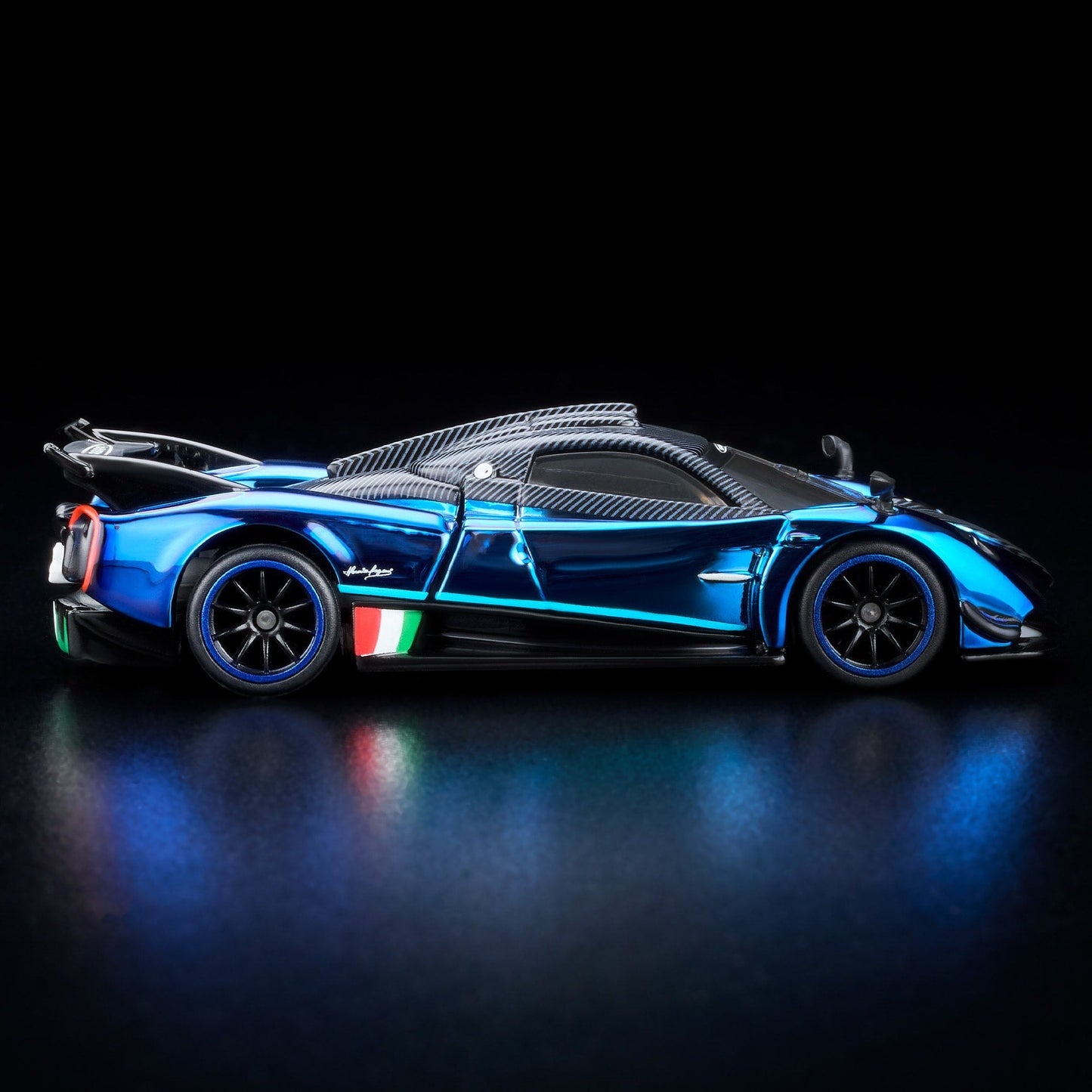 Hot Wheels RLC Exclusive 2021 Pagani Huayra R - Blue