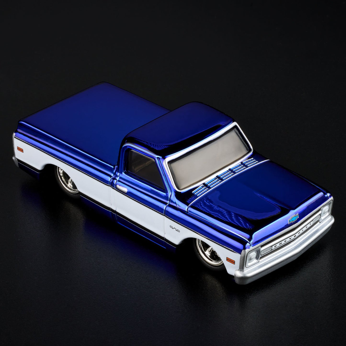 Hot Wheels RLC Exclusive 1969 Chevy C-10